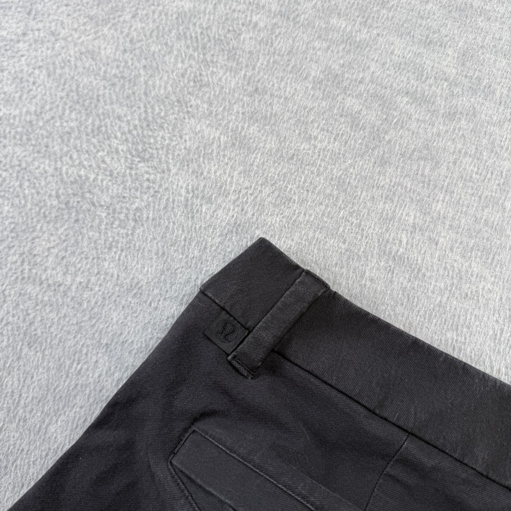 Lululemon Pants Men 34x30 Black ABC Classic Fit Smooth Twill Commuter Reflective - Picture 7 of 10